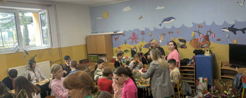 WARSZTATY WIELKANOCNE W SZKOLE W NIEDZBORZU